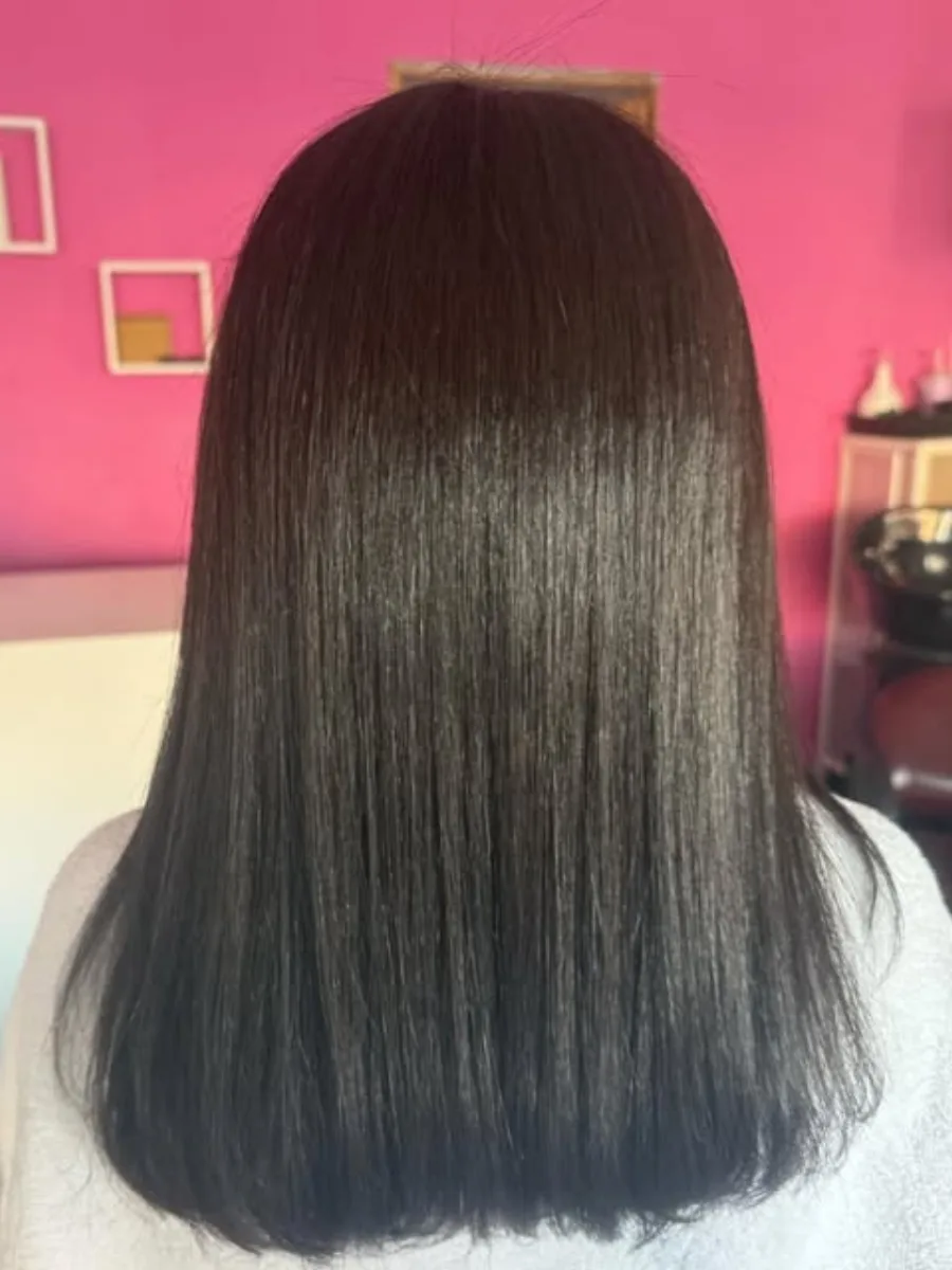 Corte de cabelo com acabamento preciso
